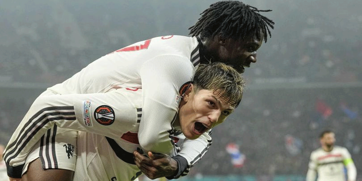 Waduh, Gelandang Muda Andalan Manchester United Angkat Kaki