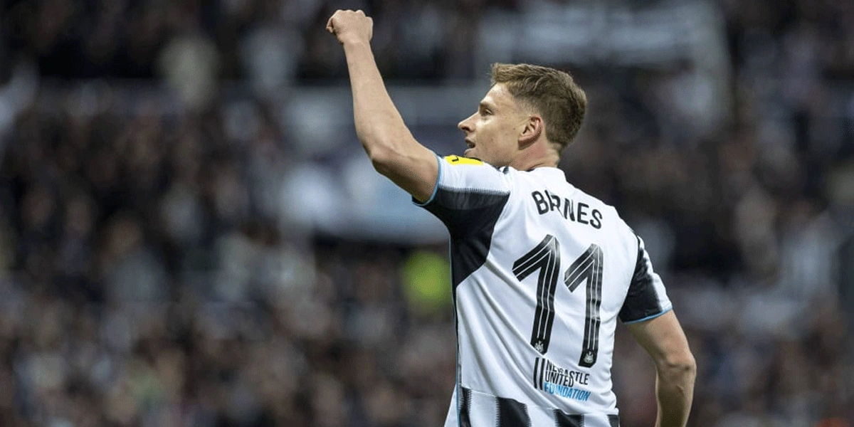 Dua-Gol-Harvey-Barnes-Bawa-Newcastle-Hancurkan-Benfica-Asuhan-Mourinho-3-0!