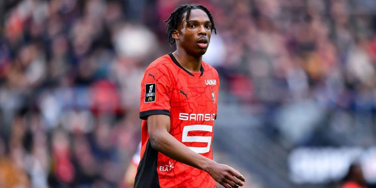 Real-Madrid-dan-Liverpool-Bersaing-untuk-Bek-Muda-Rennes,-Jeremy-Jacquet