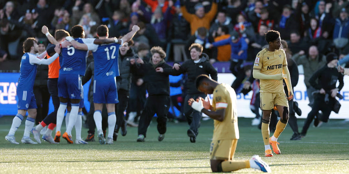 Macclesfield Tulis Dongeng FA Cup dengan Menumbangkan Juara Bertahan